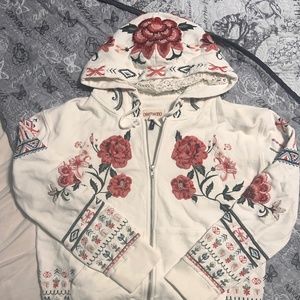 Women’s Embroidered sweatshirt
